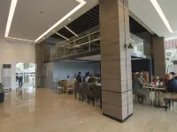 Mango Suites Cauayan Hotels in Cauayan
