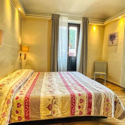 Superior One-Bedroom Apartment with Terrace Residence Tabor Promo Code
