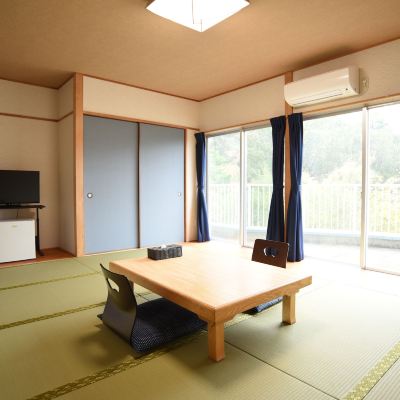 6-8 Tatami (with Toilet, No Bath) [Japanese Room] [Non-Smoking] アレーズド・バレ　ＳＨＩＲＡＨＡＭＡ クーポン