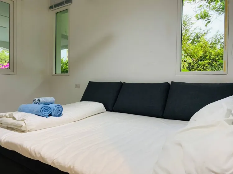 Villa, Entire House Or Apartment