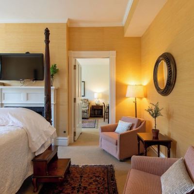 Junior King Suite The Willcox Promo Code