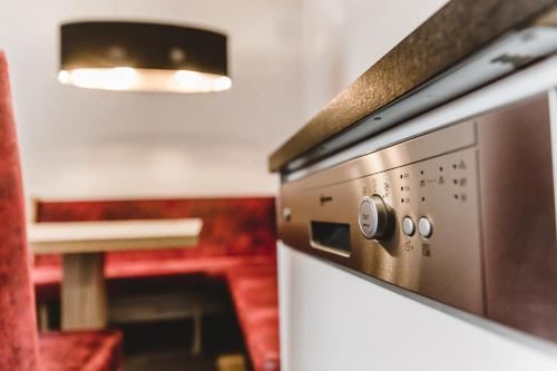 带梳化床的一卧室公寓-1