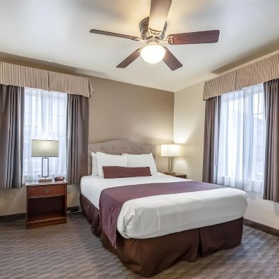 兩張大床房 隆恩橡木酒店優惠