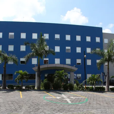 One Cuernavaca Отели в г. Куэрнавака