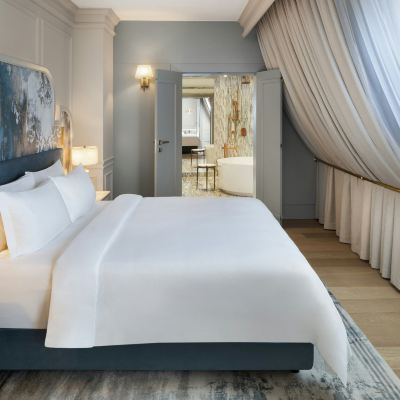 Presidential King Suite Hotel H15 Luxury Palace Promo Code