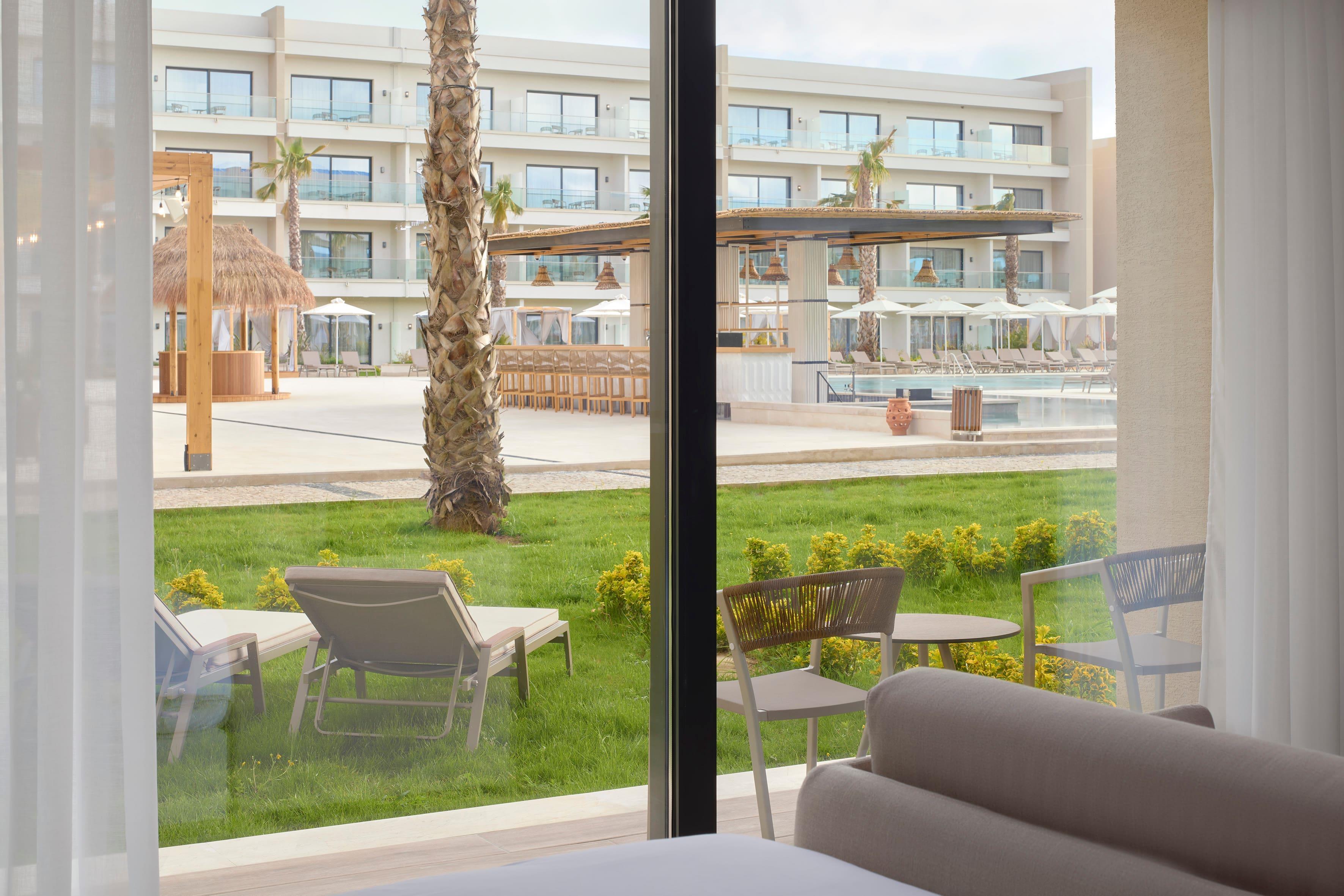 粹美阁无边泳池景观带私家花园