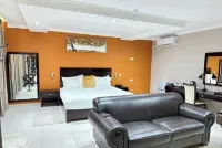 Voyager Inn Hotel Отели в г. 