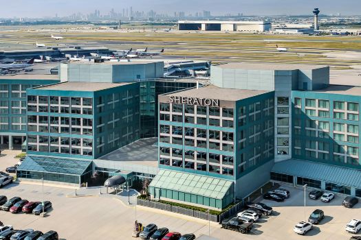 Sheraton Gateway Hotel in Toronto International Airport