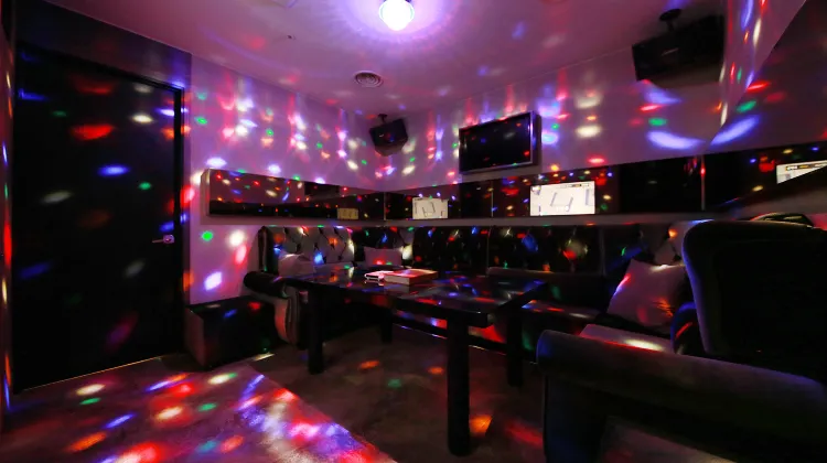 Suwon City Hall Station Soseol Smith Hotel 施設