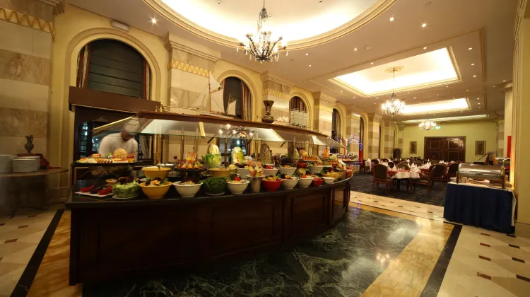 InterContinental Hotels Dar Al Iman Madinah Dining/Restaurant