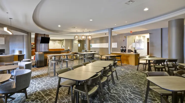 SpringHill Suites Lexington Near the University of Kentucky Dining/Restaurant