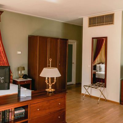 Empire Executive Triple Grand Hotel Karel V Promo Code