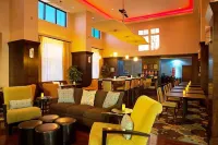 Hampton Inn & Suites Detroit-Canton