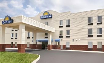 Days Inn by Wyndham Doswell at the Park