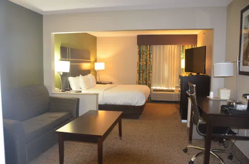 Comfort Inn & Suites Maumee - Toledo I80-90