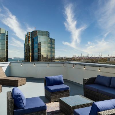 帶超大陽台的1張特大床初級套房 希爾頓長灘酒店優惠