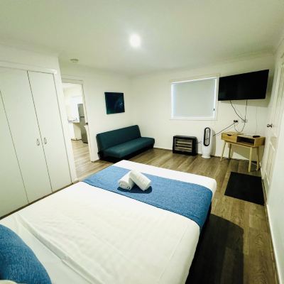 Deluxe Cabin, 1 Bedroom, Patio Junee Motor Inn Promo Code