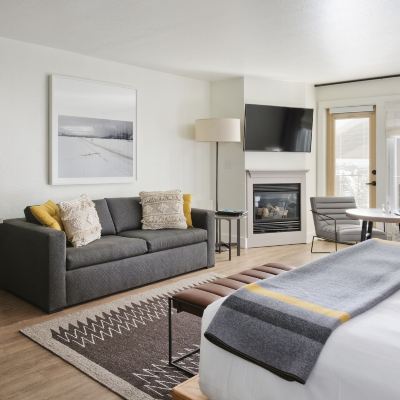 Luxury Single Room With Fireplace The Continuum Promo Code