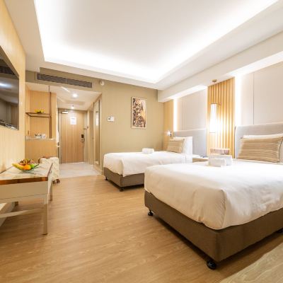 Exclusive Studio Suite, 2 Bedrooms Kupon Glenmarie Hotel & Golf Resort