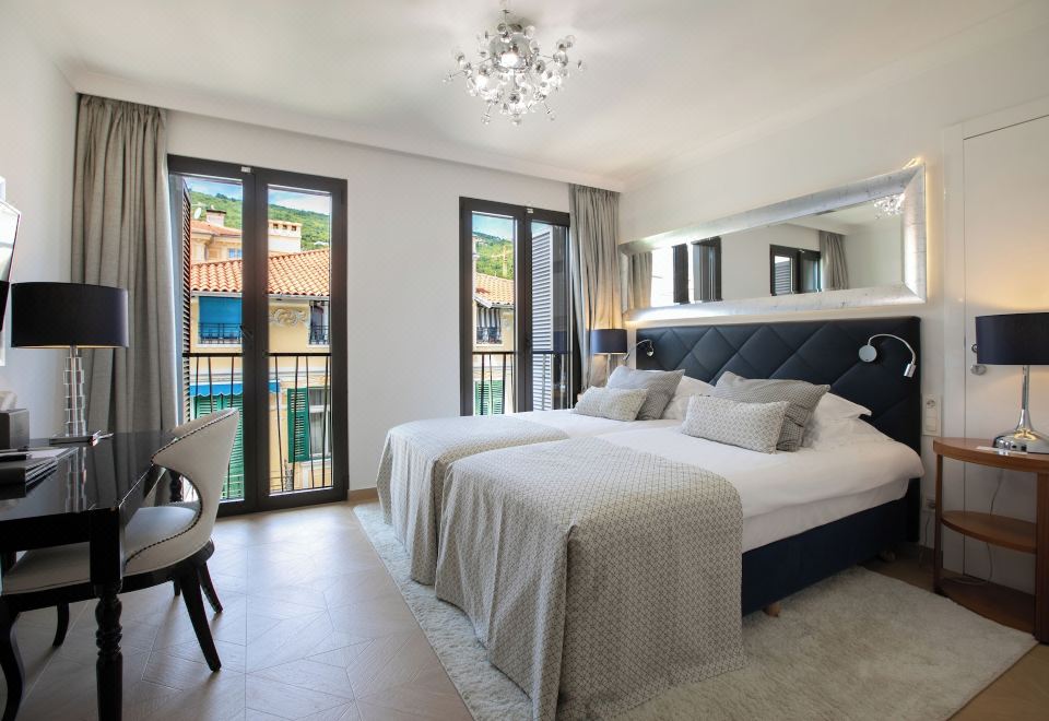 园景豪华双人或双床间