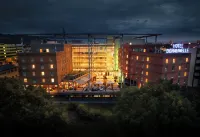 Trans World Hotel Donauwelle Hotels in 