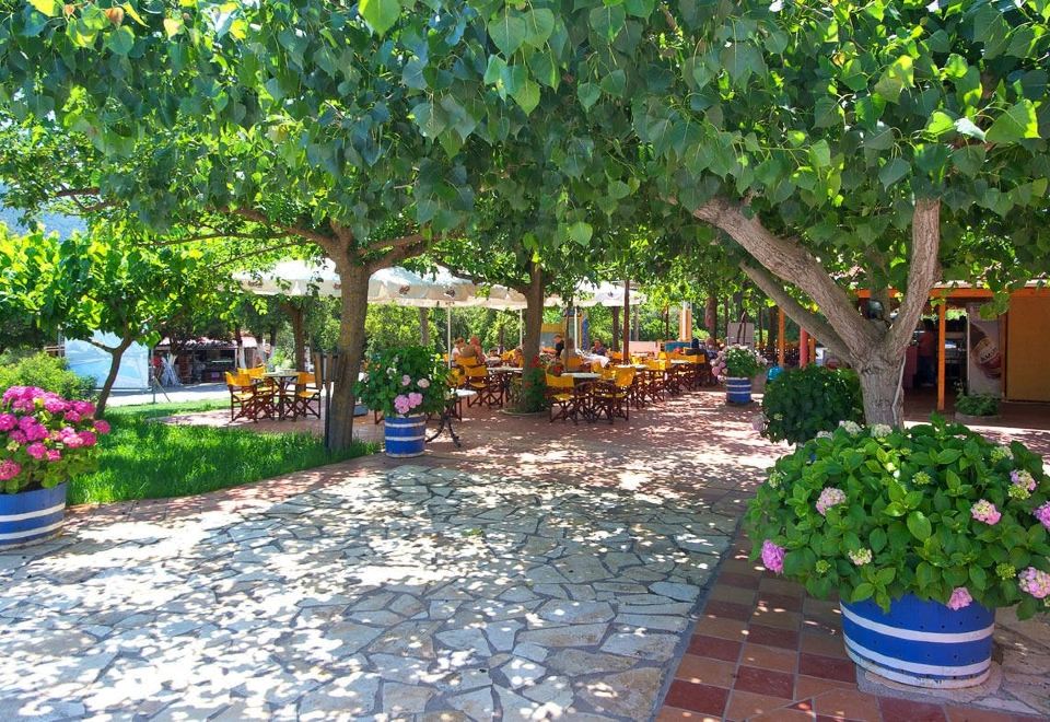 Hotel 1841 Petrino, Exterior, Garden