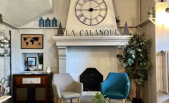 Hotel La Calanque - Housity