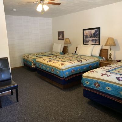 Triple Room (Two Queen Beds And One Twin Bed) Chief Motel Promo Code