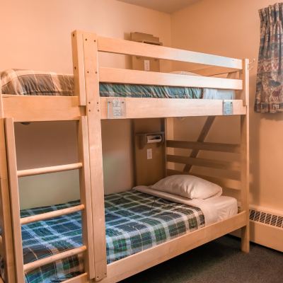 4 Bed Private Room, Bunk Beds, Shared Washroom