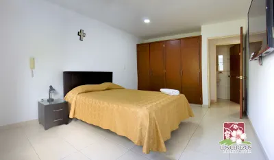 Apartahotel Los Cerezos Hotel di 