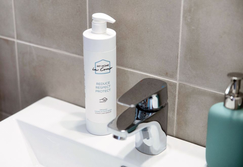 Villa Eugenia suite 2Apartment With Lake View