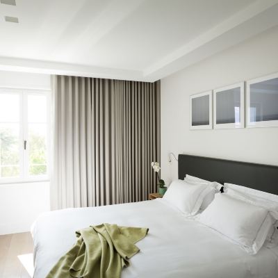 Room (Le Pech) Château Autignac Promo Code