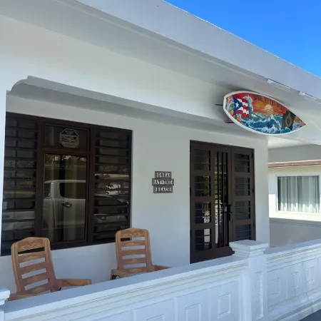 Charming 3-bedroom house with WiFi, AC in welcoming Rincón P.R.