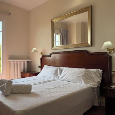 Twin Room Hotel El Castell Promo Code