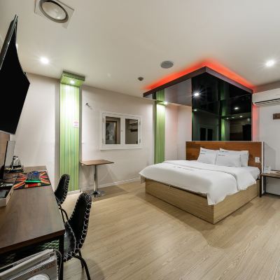Premium Twin Room MGM Hotel Promo Code