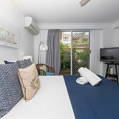 One-Bedroom Apartment-Garden Side