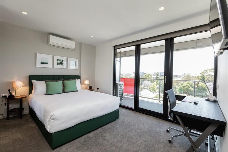 Lyndhurst Two Bedrooms Suite (Family Room)