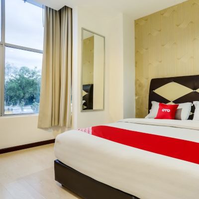 Suite Keluarga Dilarang Merokok Kupon OYO 89583 Grove Hotel