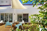 Son of a Beach Hostel Hotels in 