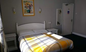 Chadwick House Hotel - Housity