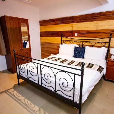 Deluxe One-Bedroom Suite with Ocean View