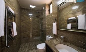 Lastiver Resort - Housity