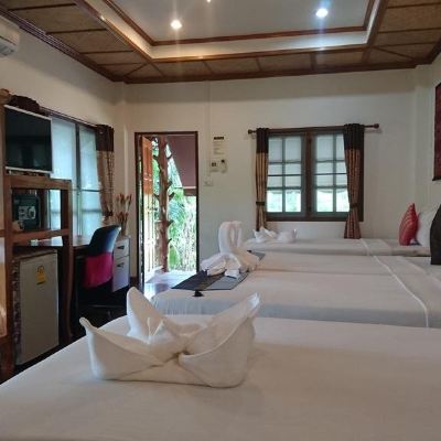 Standard Double Room, 1 King Bed, Private Bathroom