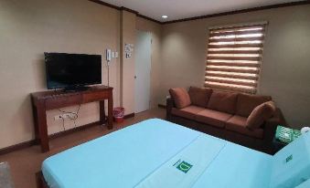 D House Hotel - Housity