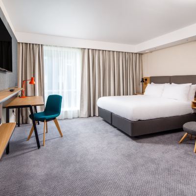 Queen Room-Accessible Holiday Inn MANCHESTER AIRPORT Promo Code