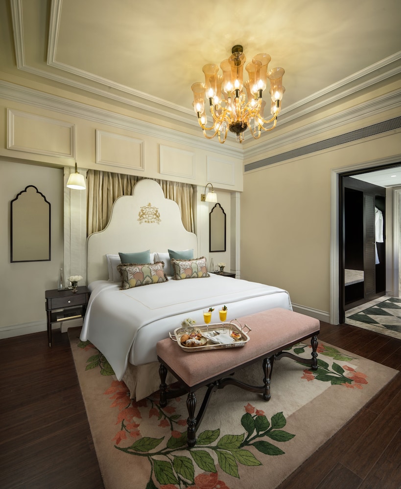 Taj Usha Kiran Palace, Gwalior池景奢華一卧室別墅