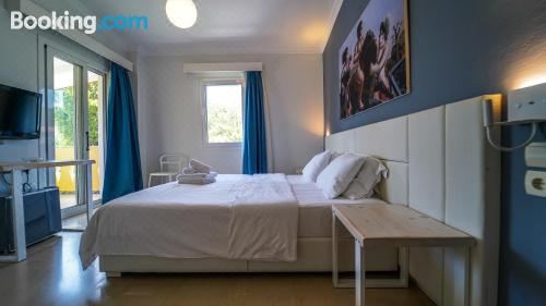 带阳台的三人房