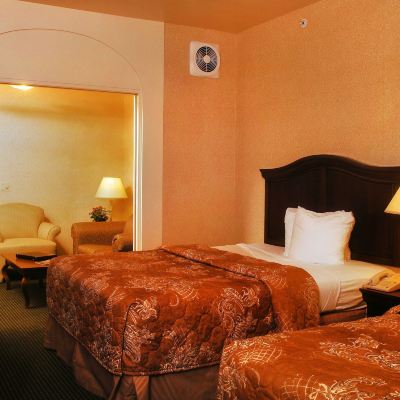 Standard Suite, 2 Queen Beds Inn on Barons Creek Promo Code