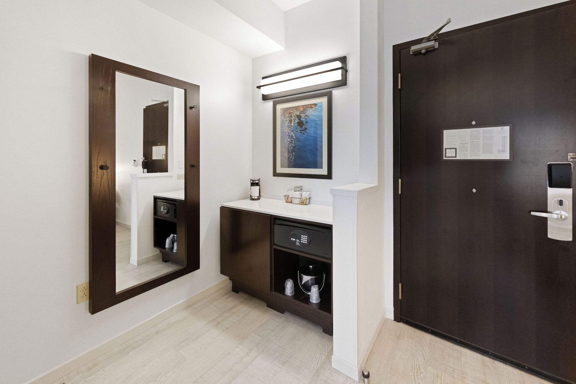 特大床房（带梳化床）