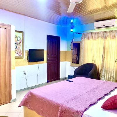 Executive Double Room Sundowner Lodge Promo Code